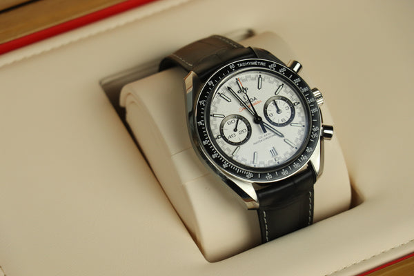 Omega Speedmaster Racing Bialy 44.25 mm Stal