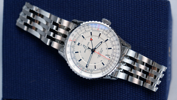 Breitling Navitimer GMT Srebrny 41 mm Stal