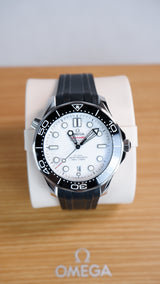 Omega Seamaster Diver 300 M Bialy 42 mm Stal 210.32.42.20.04.001