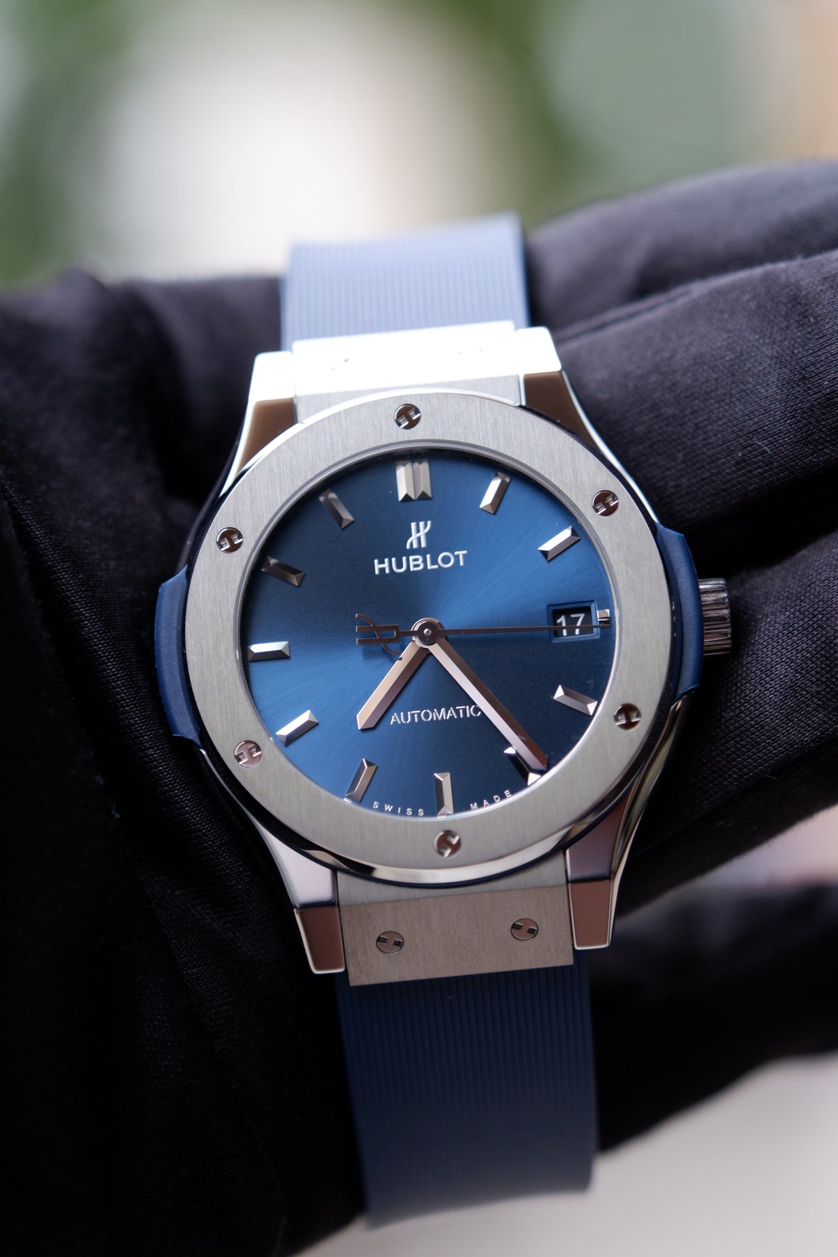 Hublot Classic Fusion Blue Niebieski 38 mm Tytan 565.NX.7170.RX