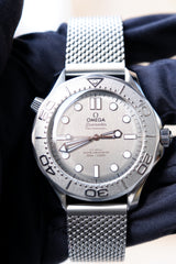 Omega Seamaster Diver 300 M Szary 42 mm Stal 210.30.42.20.06.002