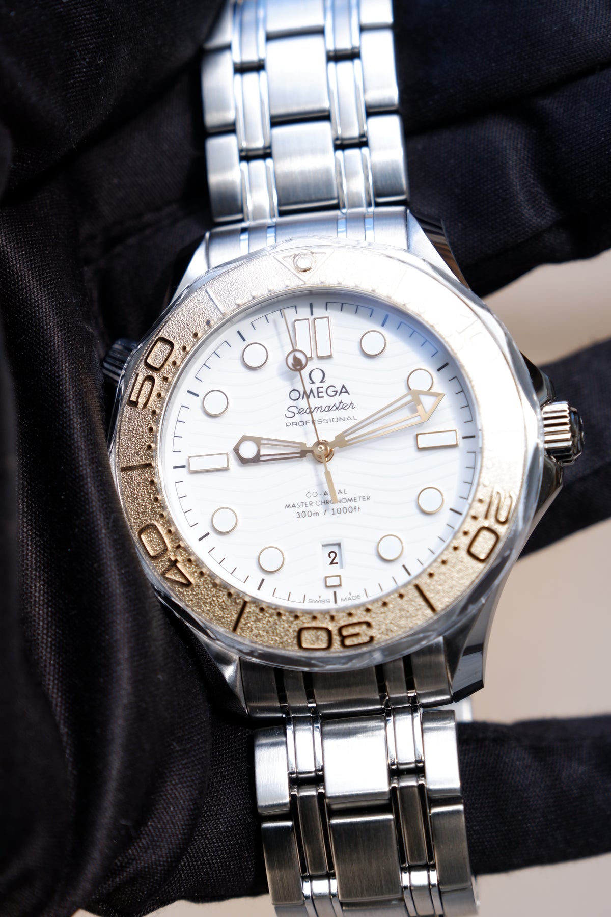 Omega Seamaster Diver 300 M Bialy 42 mm Stal 522.21.42.20.04.001