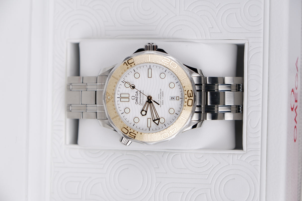 Omega Seamaster Diver 300 M Bialy 42 mm Stal 522.21.42.20.04.001