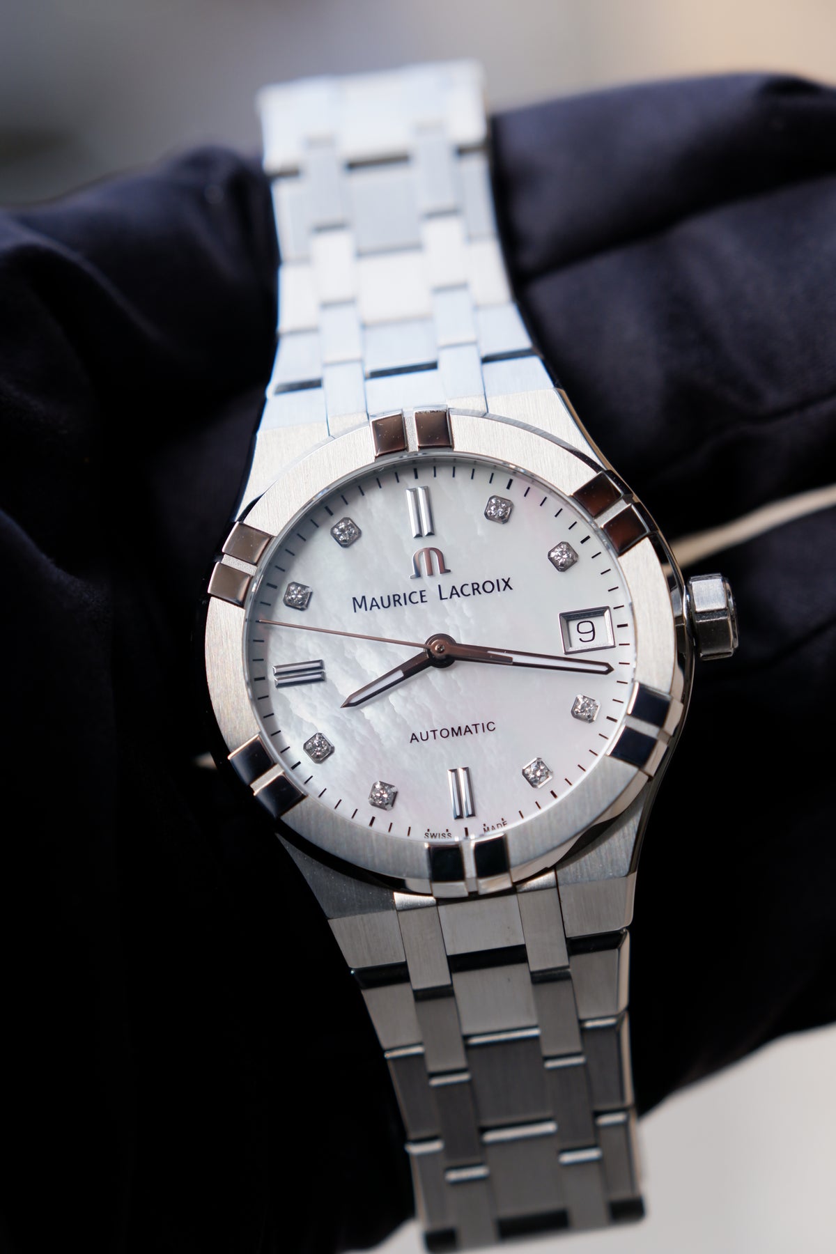 Maurice Lacroix AIKON Masa perłowa 35 mm Stal AI6006-SS002-170-1