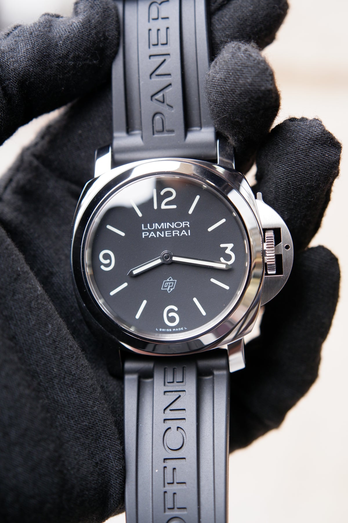 Panerai Luminor Base Logo Czarny 44 mm Stal PAM01086
