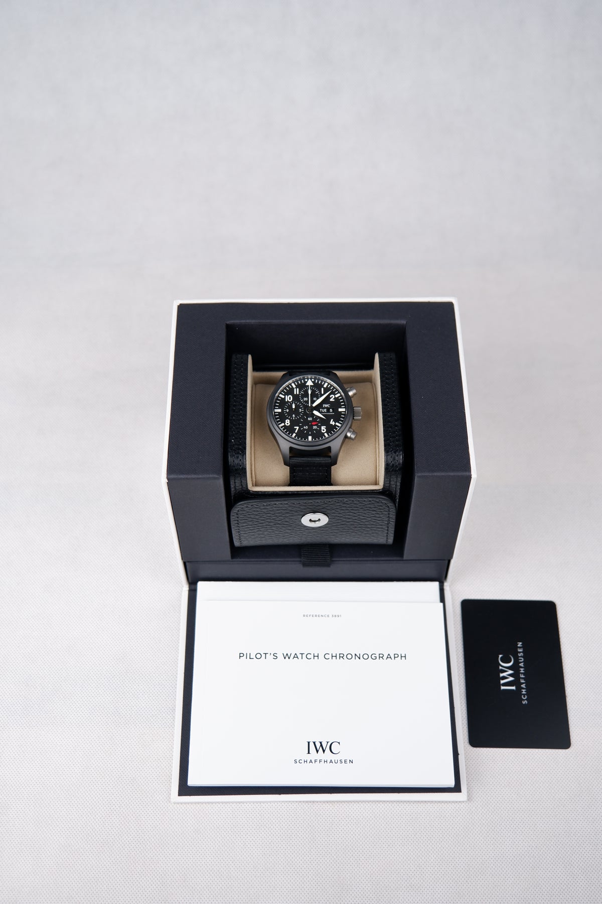 IWC Pilots Watch Chronograph Top Gun Czarny 44.5mm Ceramika IW389101